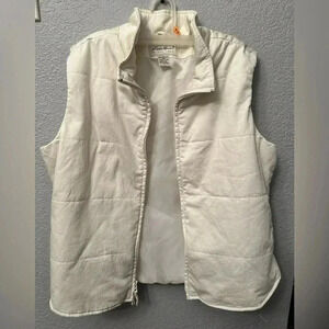 2/25$ Eddie Bauer Cream Thin Quilted Vest Size XL